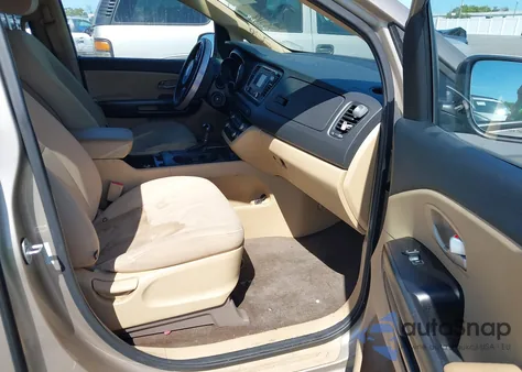 2016 Kia Sedona Lx z USA, uszkodzony, nr VIN KNDMB5C13G6180109